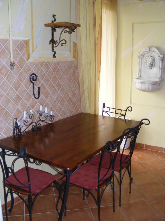 Hotel Don Quijote Középkori Panzio és Étterem à Lenti Chambre photo