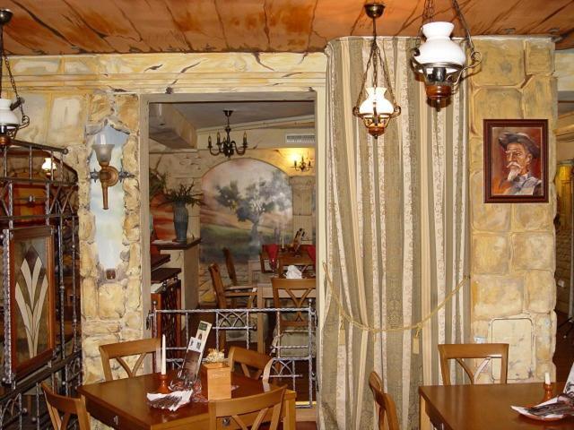 Hotel Don Quijote Középkori Panzio és Étterem à Lenti Extérieur photo